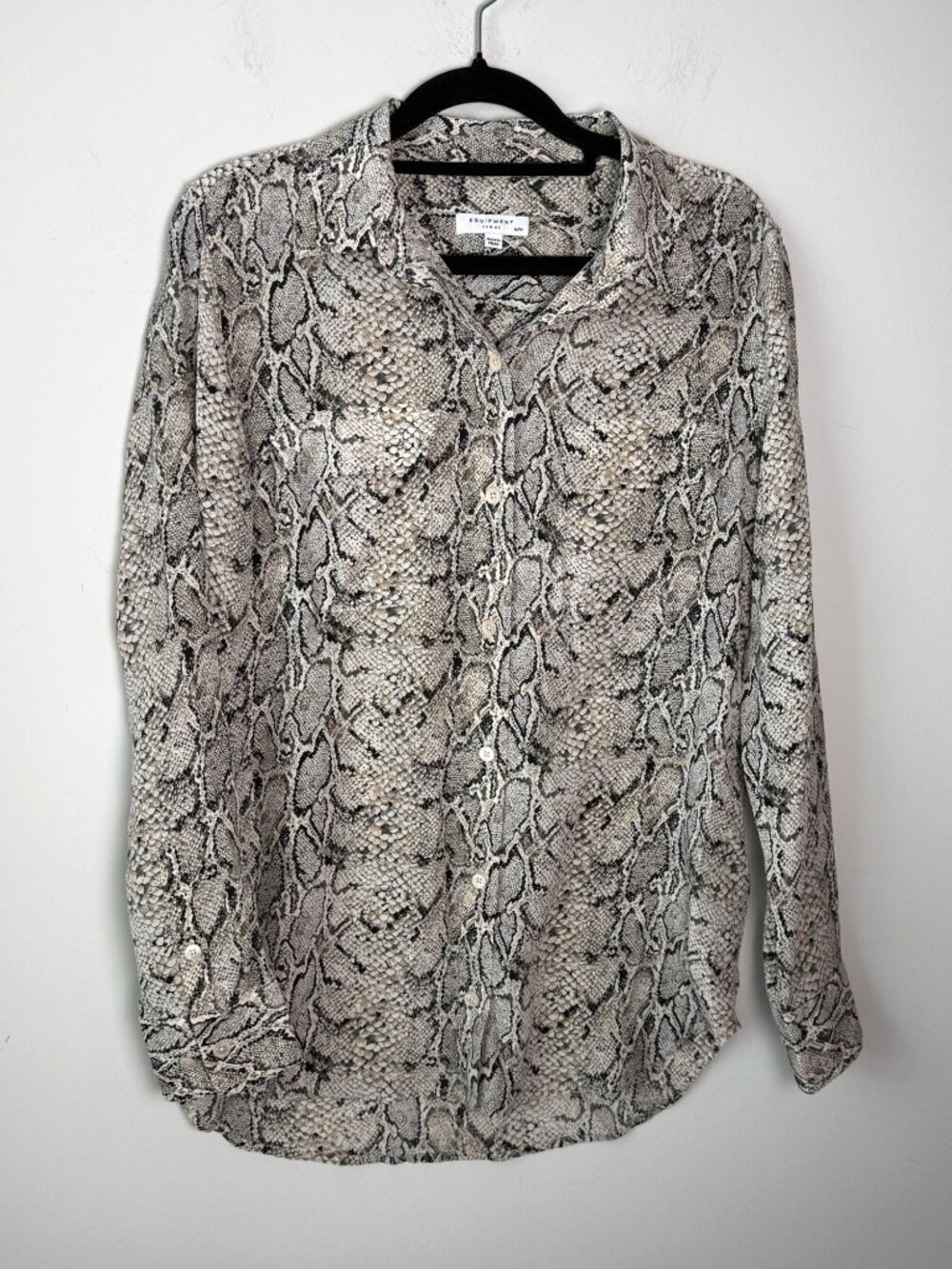 Equipment 100% Silk Button Down Blouse Snake Skin Print Sz M Office Animal Print